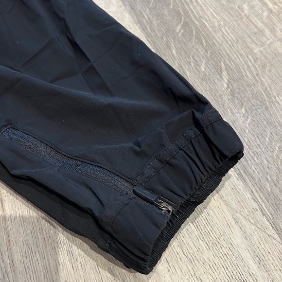 Lululemon splash pants like new - Picture 6 of 8